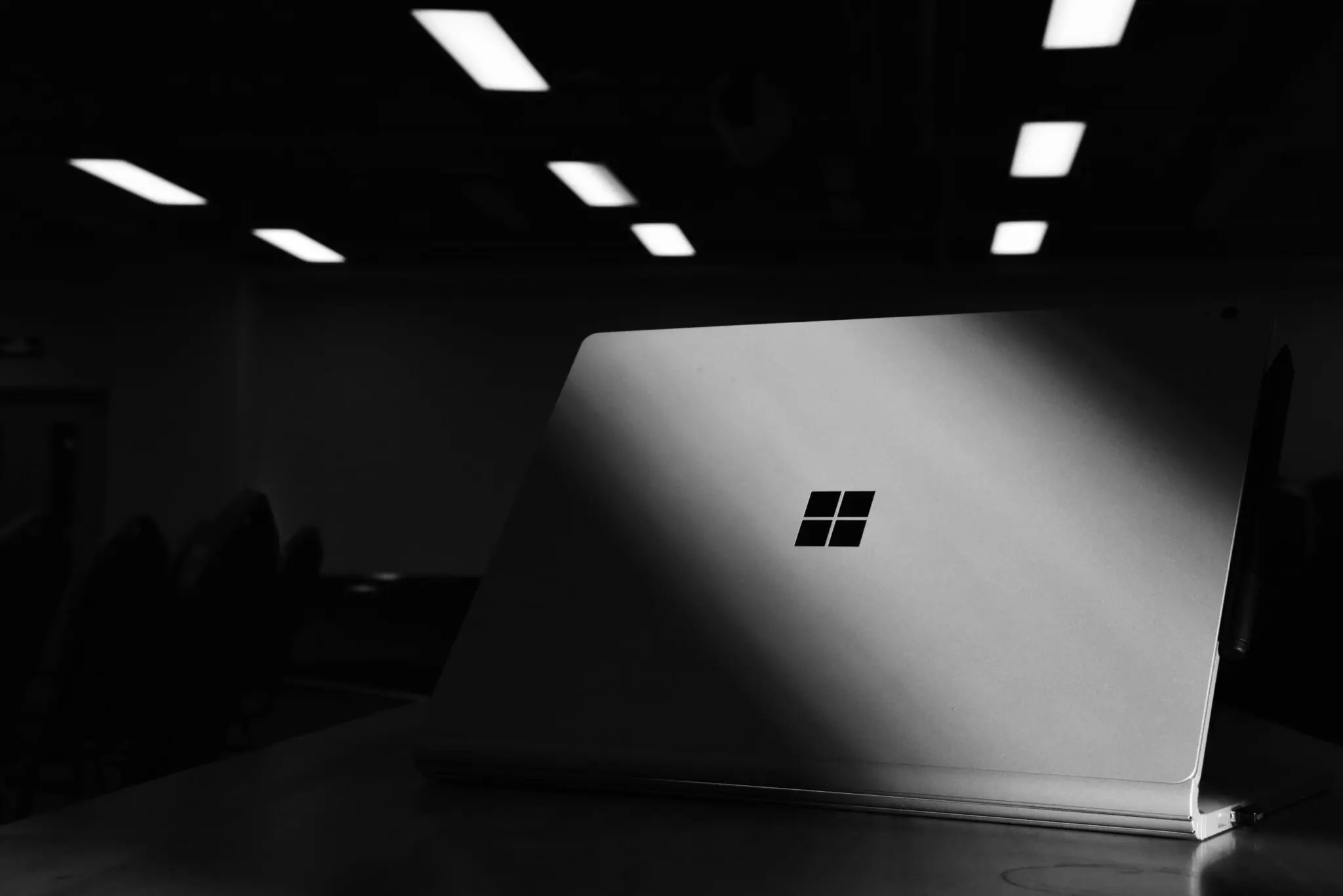 Windows 8.1 Just Lost All Support. What You Need to Know 