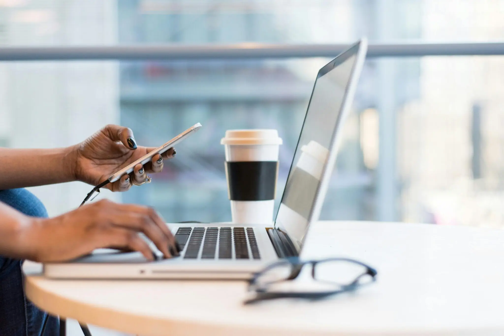 Mobile-Optimized Workspaces Boost Employee Performance