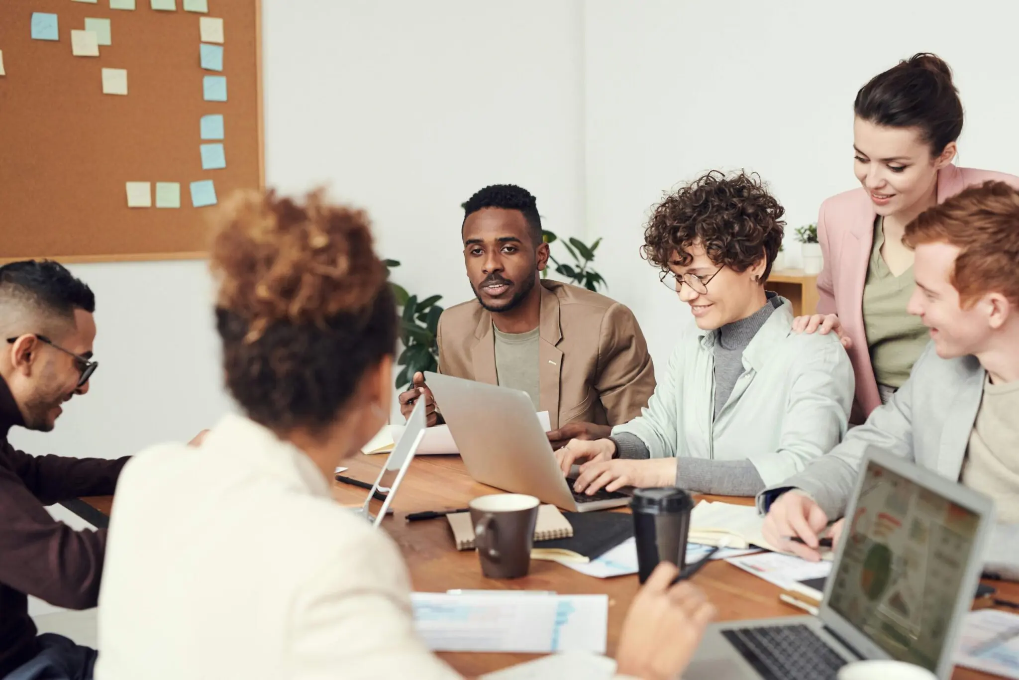 Pros & Cons of Employee Digital Monitoring